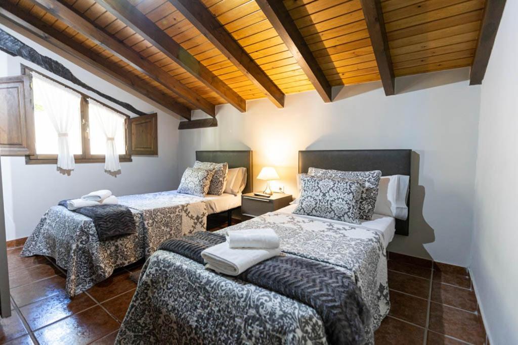 Apartamentos El Coritu Nieda Екстер'єр фото